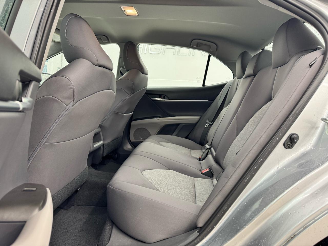 Toyota Camry LE Auto (Natl) 2021