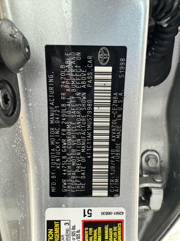 Toyota Camry LE Auto (Natl) 2021