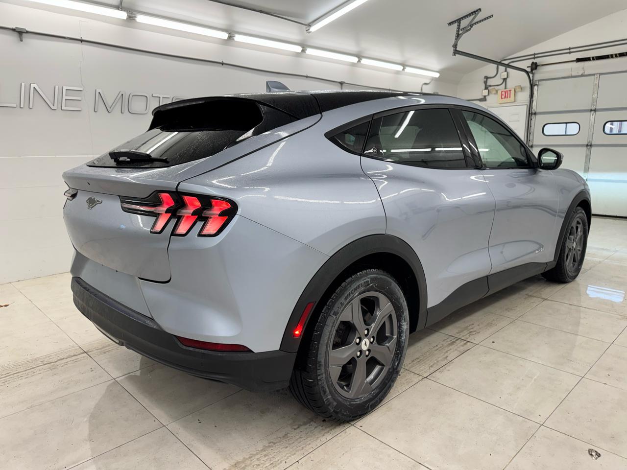 Ford Mustang Mach-E Select AWD 2022