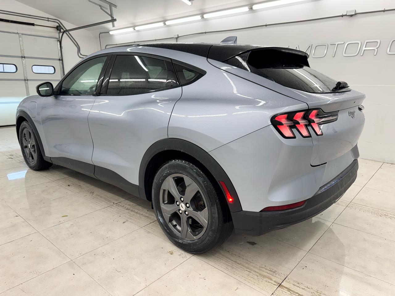 Ford Mustang Mach-E Select AWD 2022