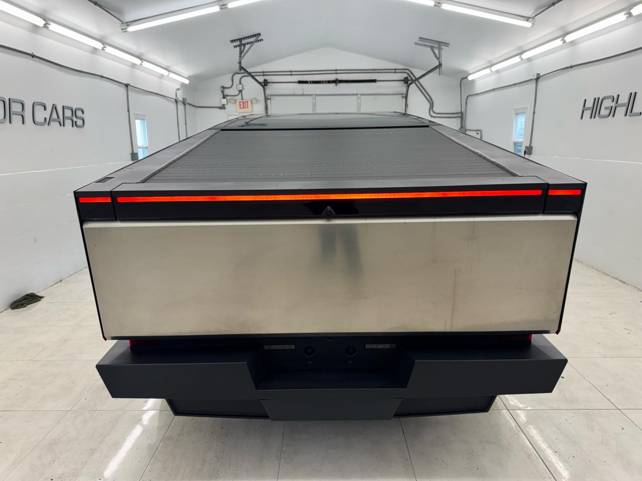 Tesla Cybertruck AWD 2024