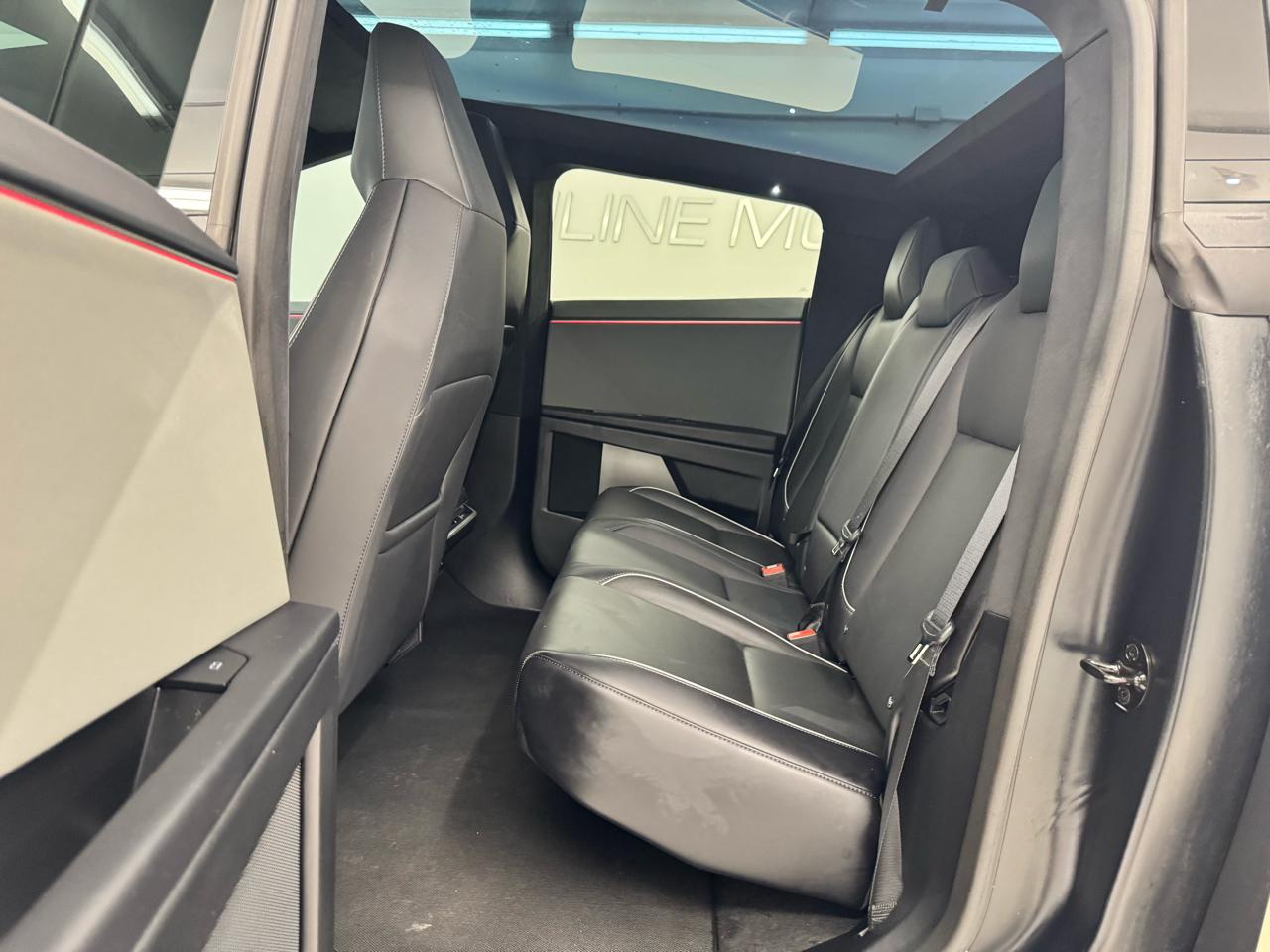 Tesla Cybertruck AWD 2024