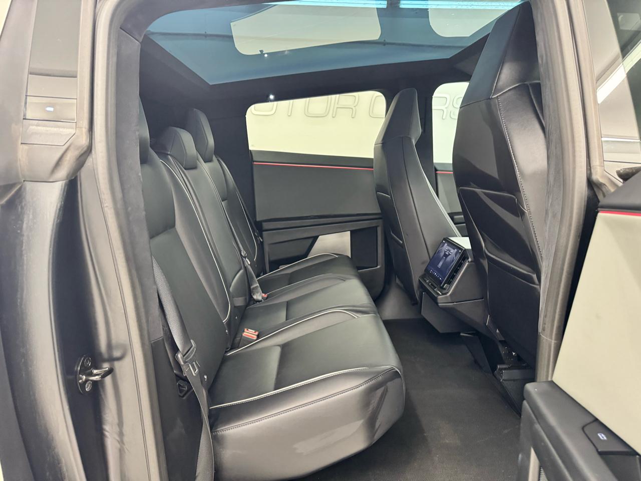 Tesla Cybertruck AWD 2024
