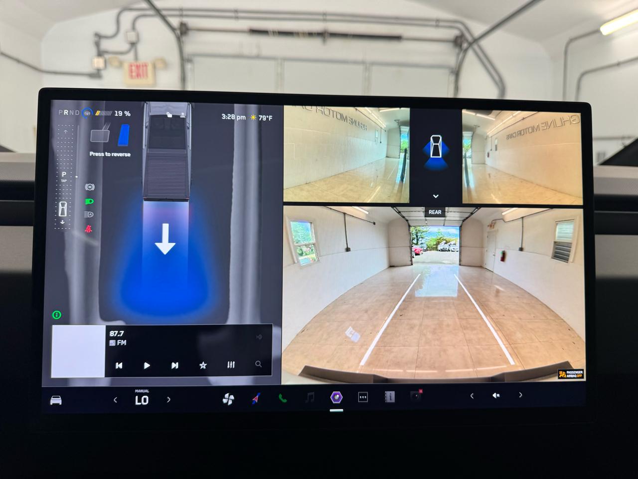 Tesla Cybertruck AWD 2024