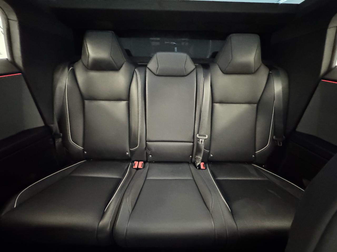 Tesla Cybertruck AWD 2024