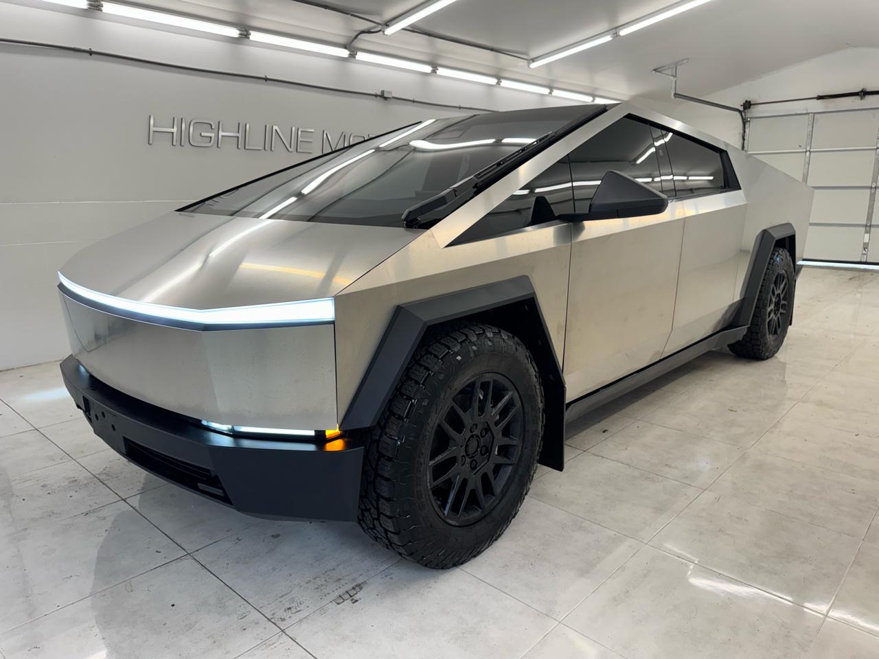 Tesla Cybertruck AWD 2024
