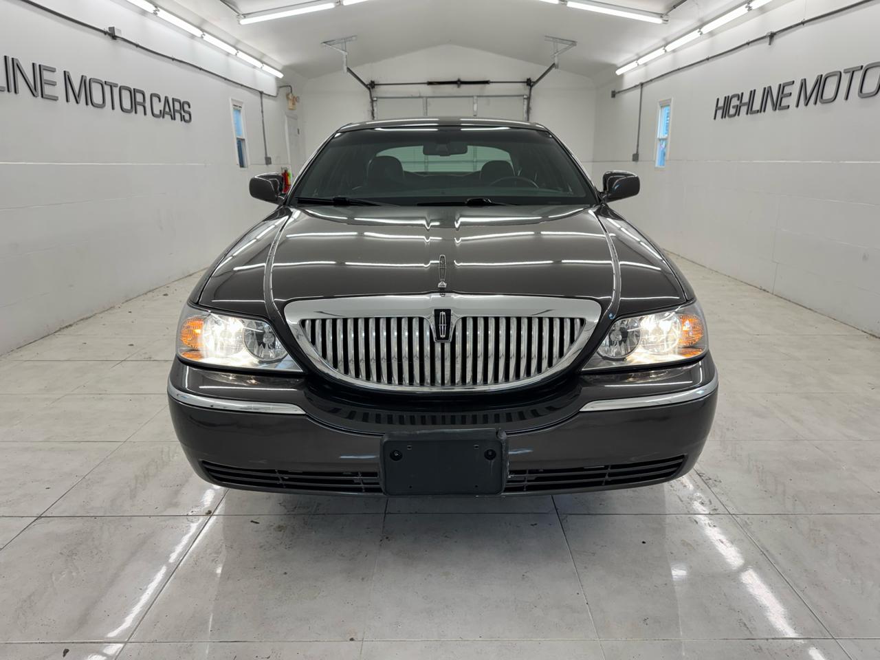 Lincoln Town Car 4dr Sdn Signature 2007