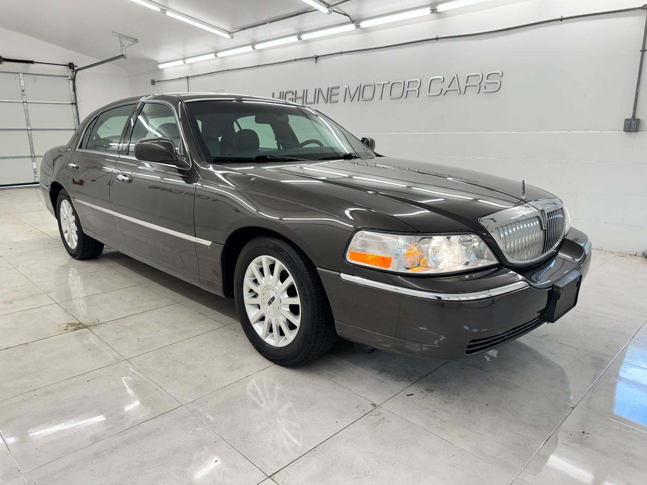 Lincoln Town Car 4dr Sdn Signature 2007