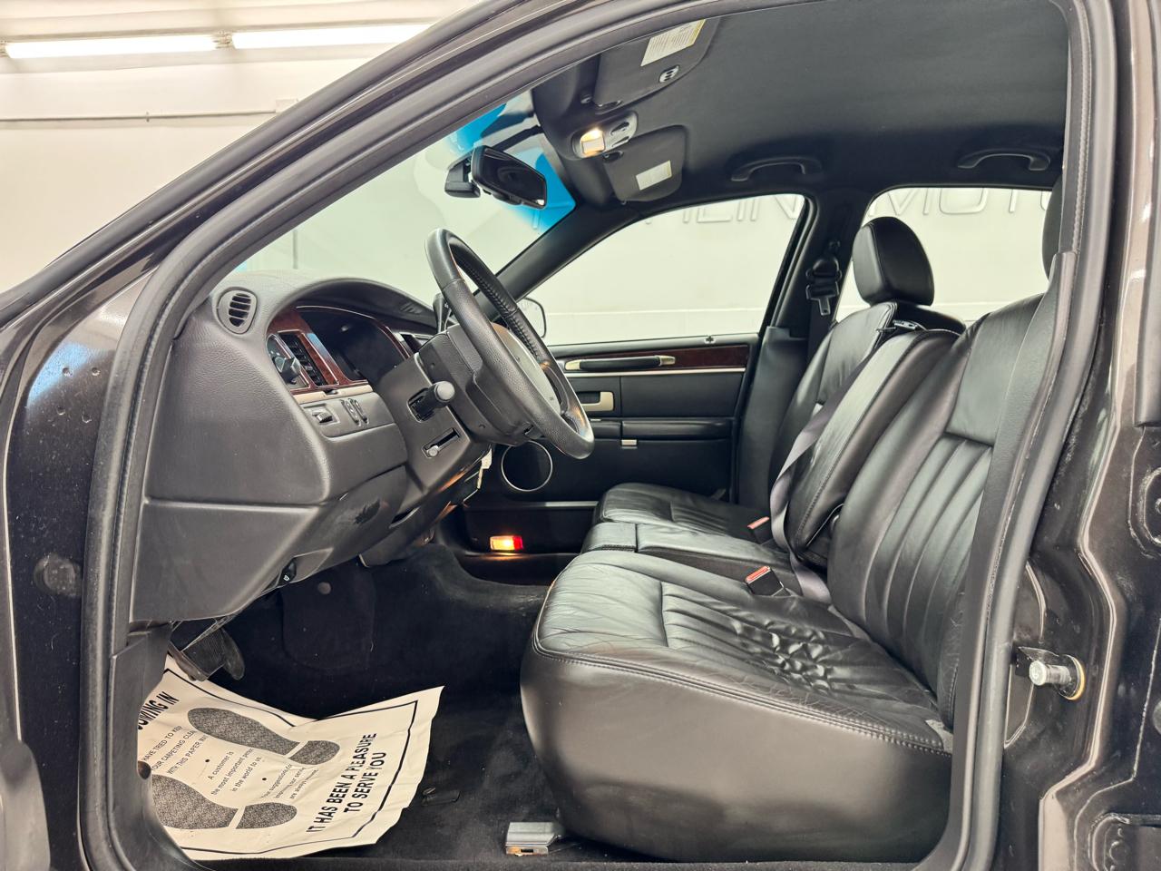 Lincoln Town Car 4dr Sdn Signature 2007