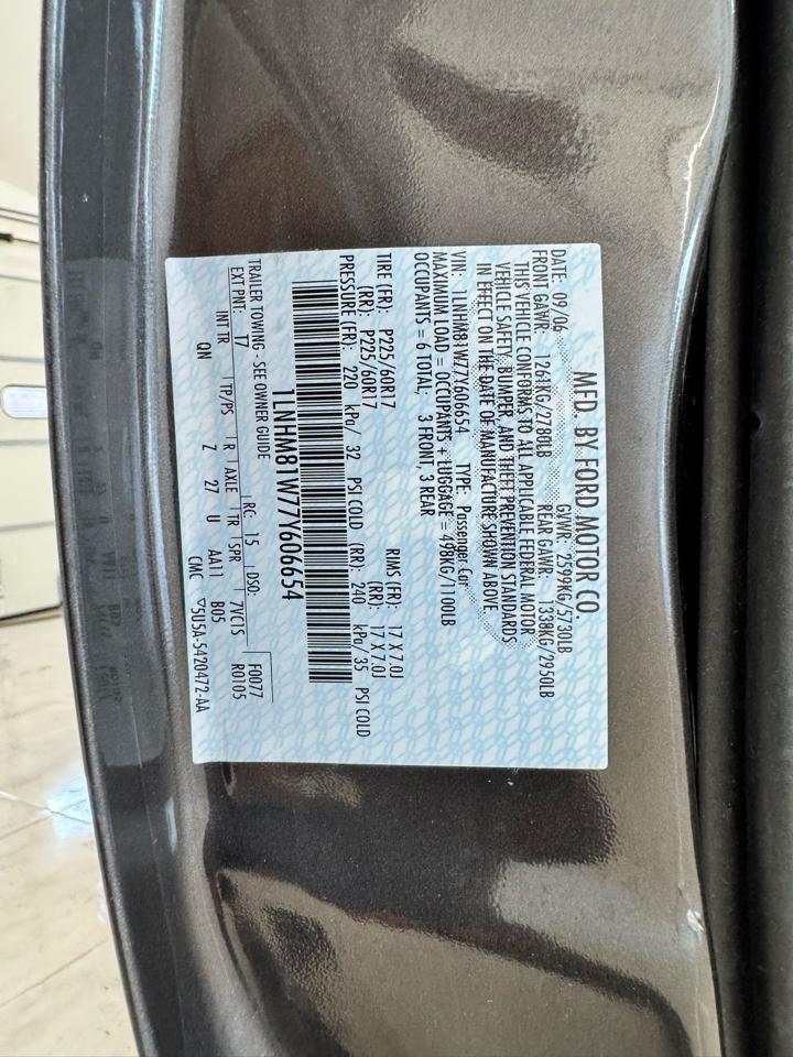 Lincoln Town Car 4dr Sdn Signature 2007