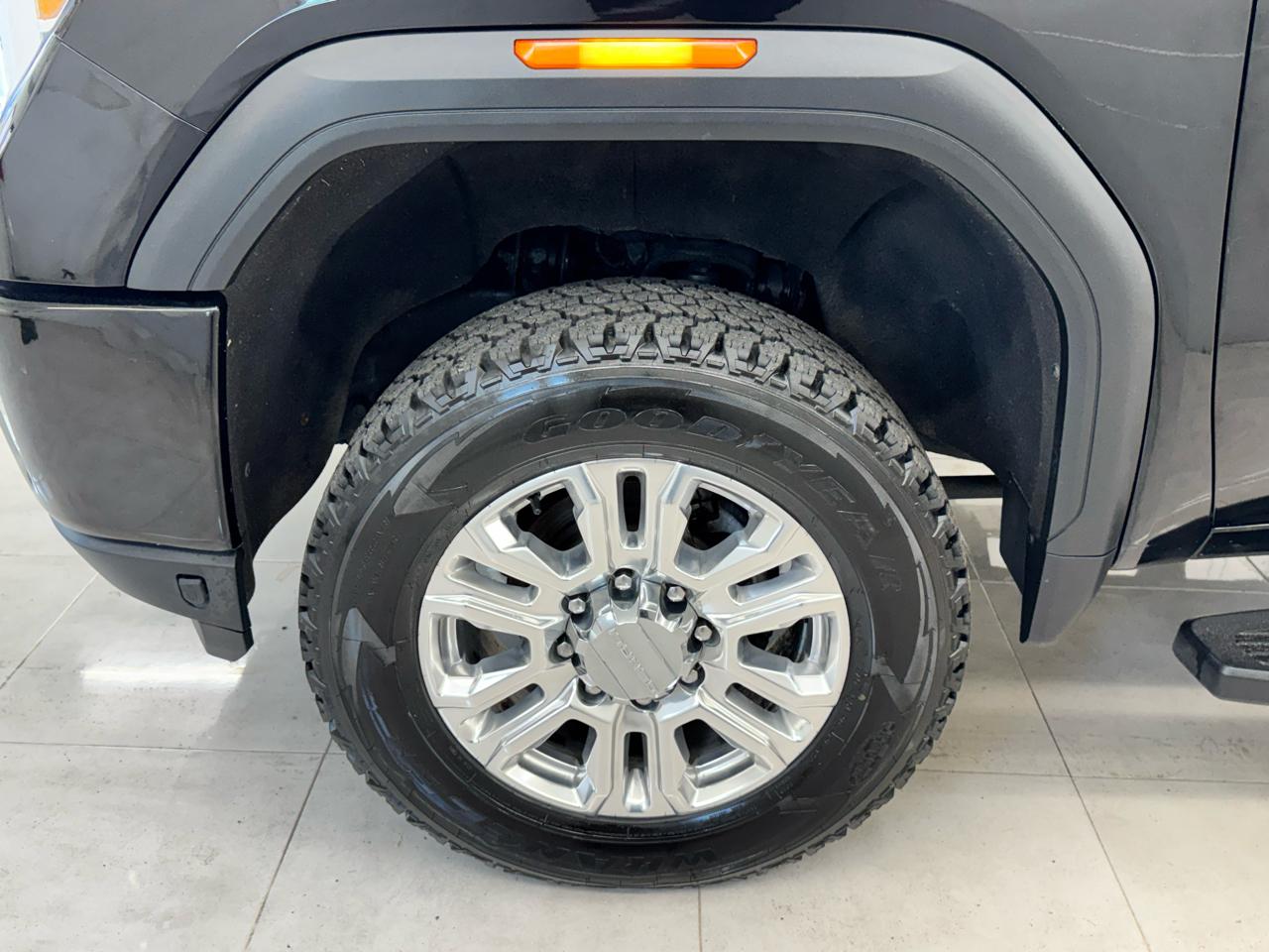 GMC Sierra 2500HD 4WD Crew Cab 159" Denali 2021