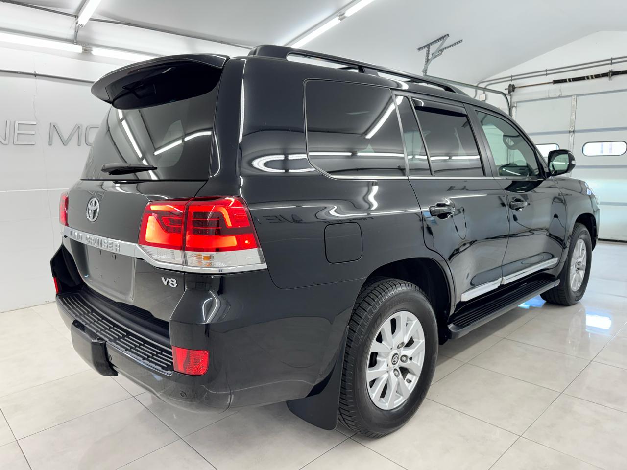 Toyota Land Cruiser 4WD (Natl) 2021