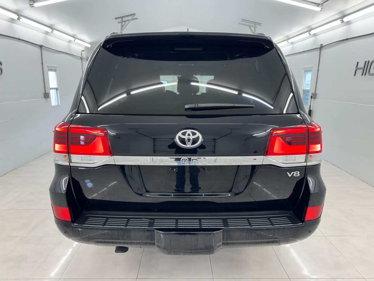 Toyota Land Cruiser 4WD (Natl) 2021