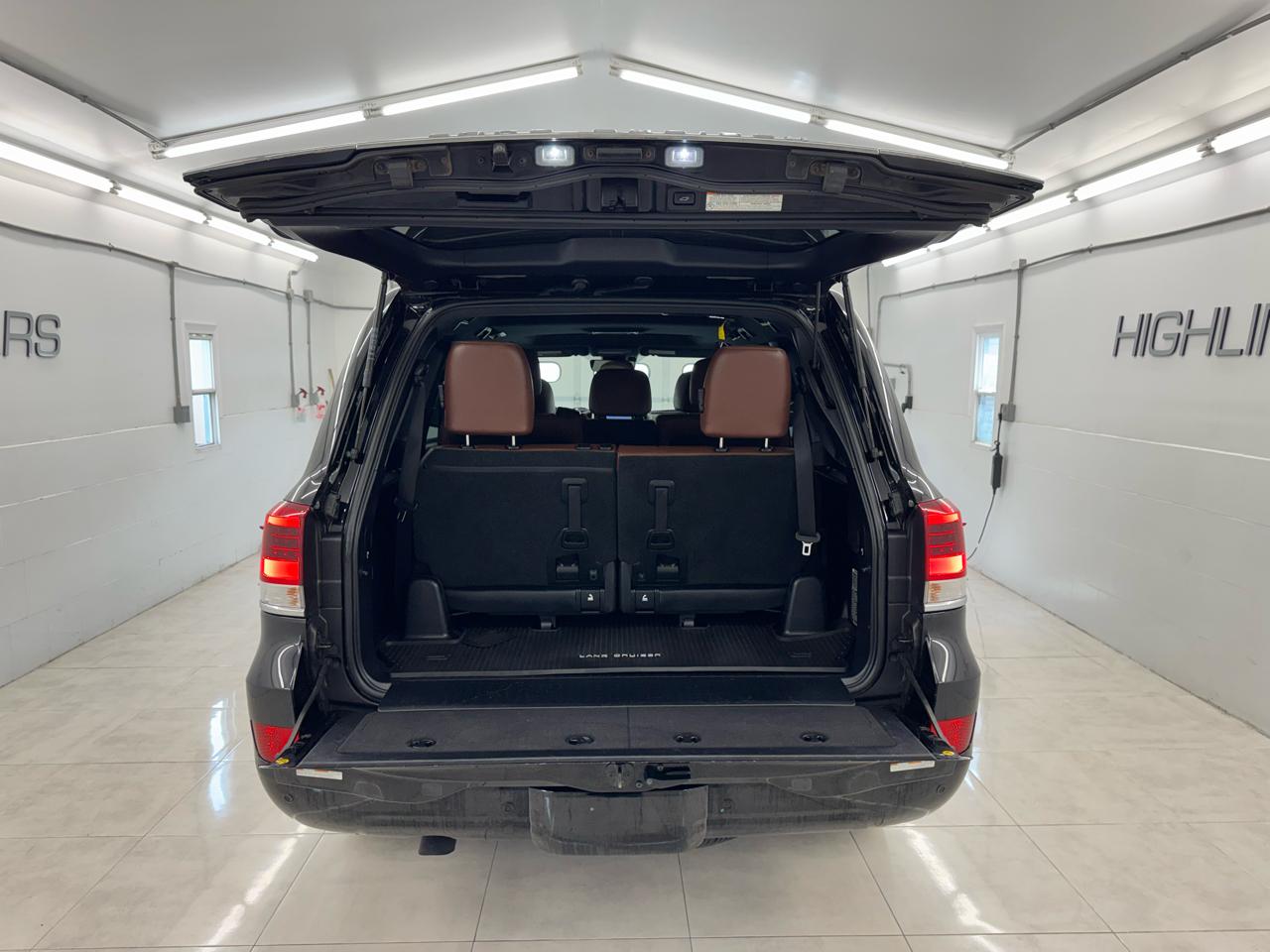 Toyota Land Cruiser 4WD (Natl) 2021