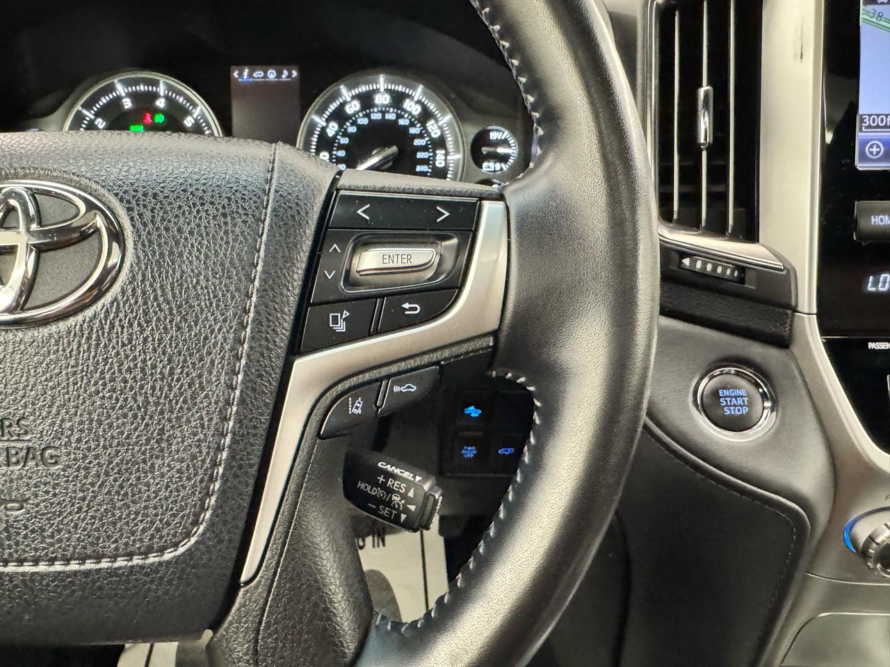 Toyota Land Cruiser 4WD (Natl) 2021