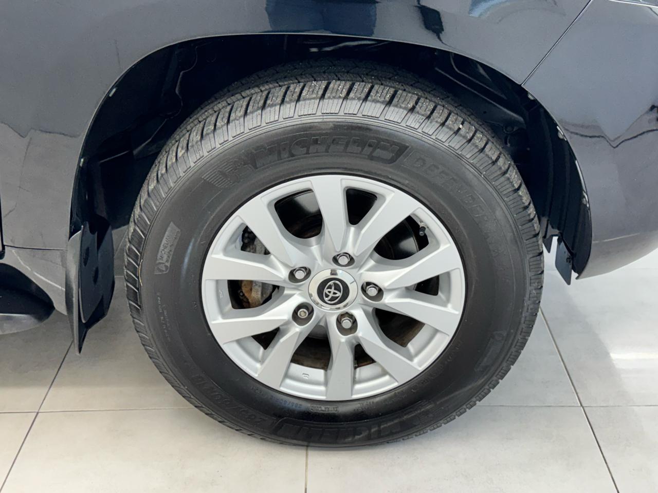 Toyota Land Cruiser 4WD (Natl) 2021