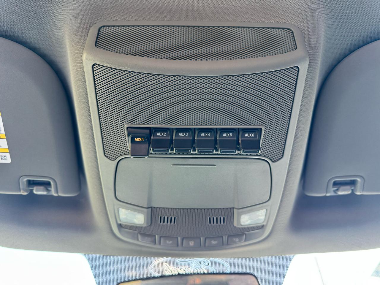 Ford Super Duty F-550 DRW XLT 2WD Reg Cab 145" WB 60" CA 2019