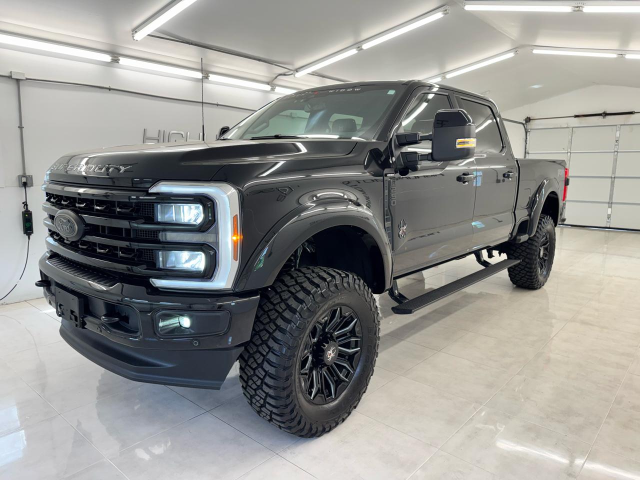 Ford Super Duty F-250 SRW King Ranch 4WD Crew Cab 8' Box 2024