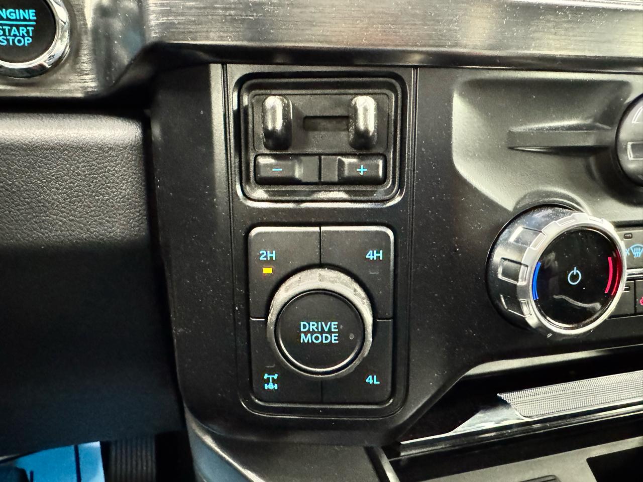Ford Super Duty F-250 SRW King Ranch 4WD Crew Cab 8' Box 2024