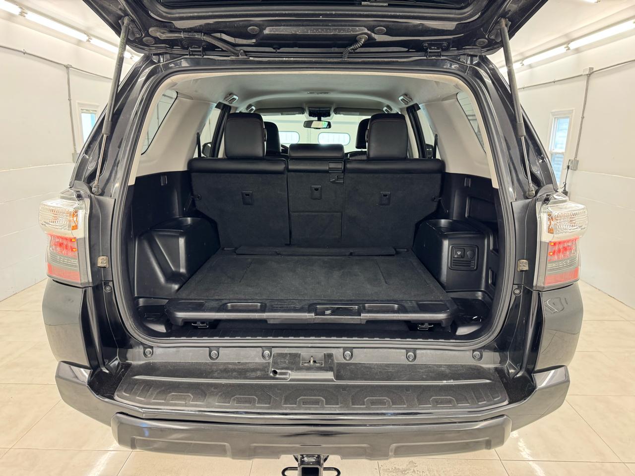 Toyota 4Runner TRD Off Road Premium 4WD (Natl) 2018