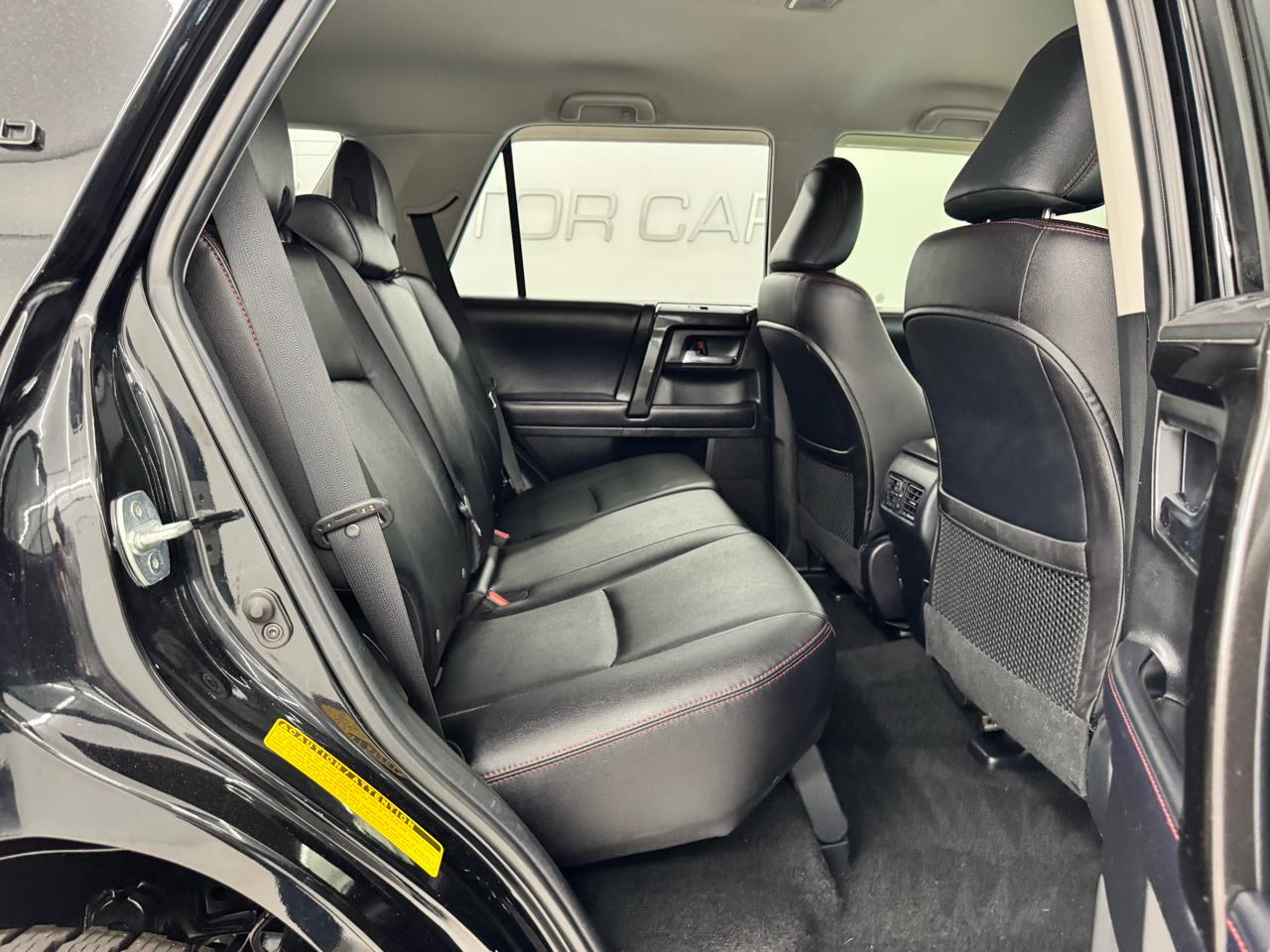 Toyota 4Runner TRD Off Road Premium 4WD (Natl) 2018