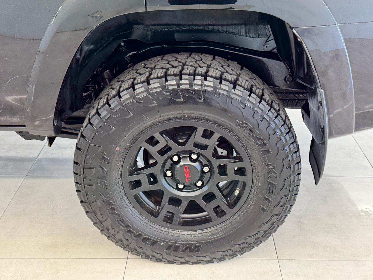 Toyota 4Runner TRD Off Road Premium 4WD (Natl) 2018