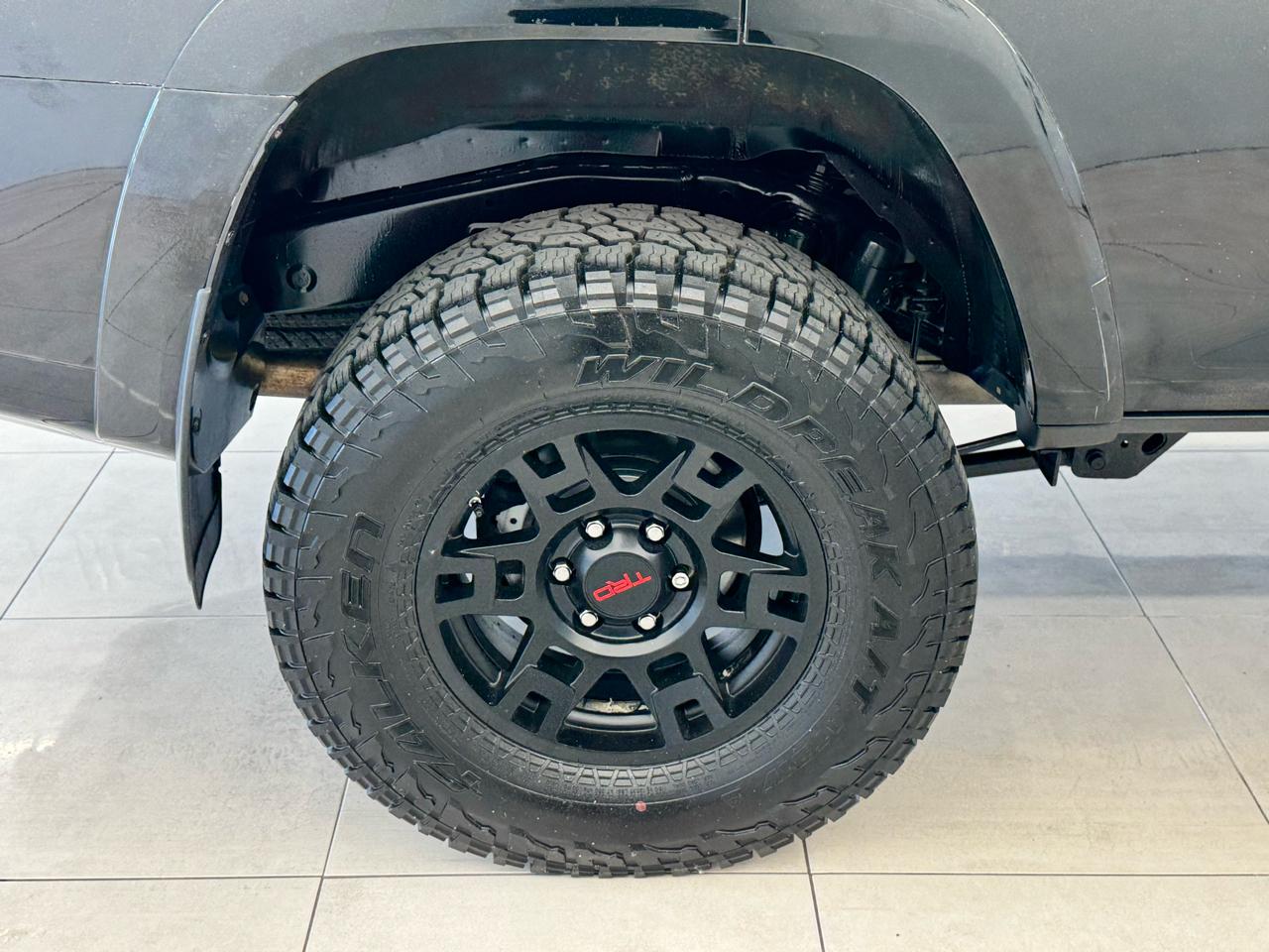 Toyota 4Runner TRD Off Road Premium 4WD (Natl) 2018