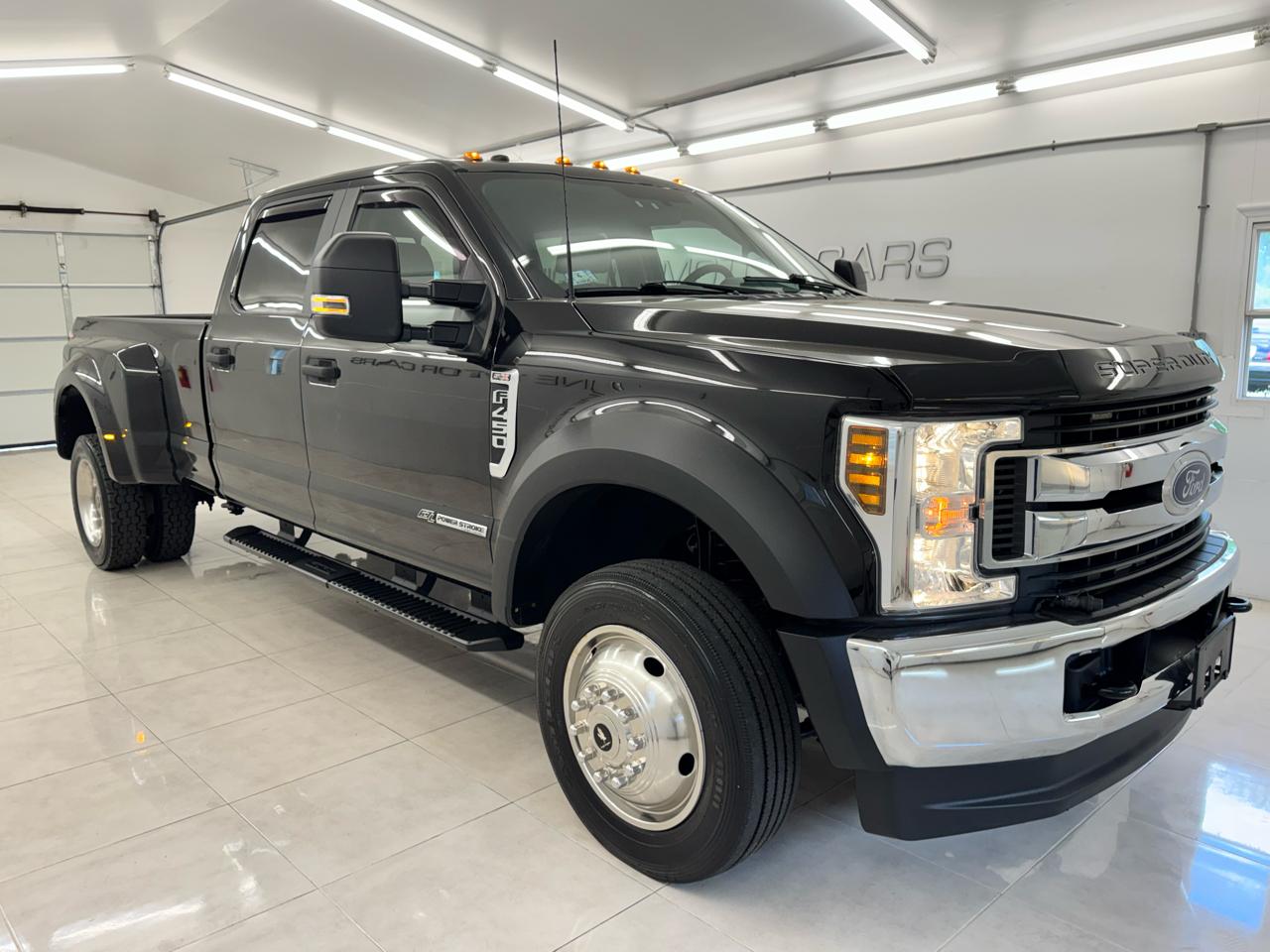 Ford Super Duty F-450 DRW King Ranch 4WD Crew Cab 8' Box 2019