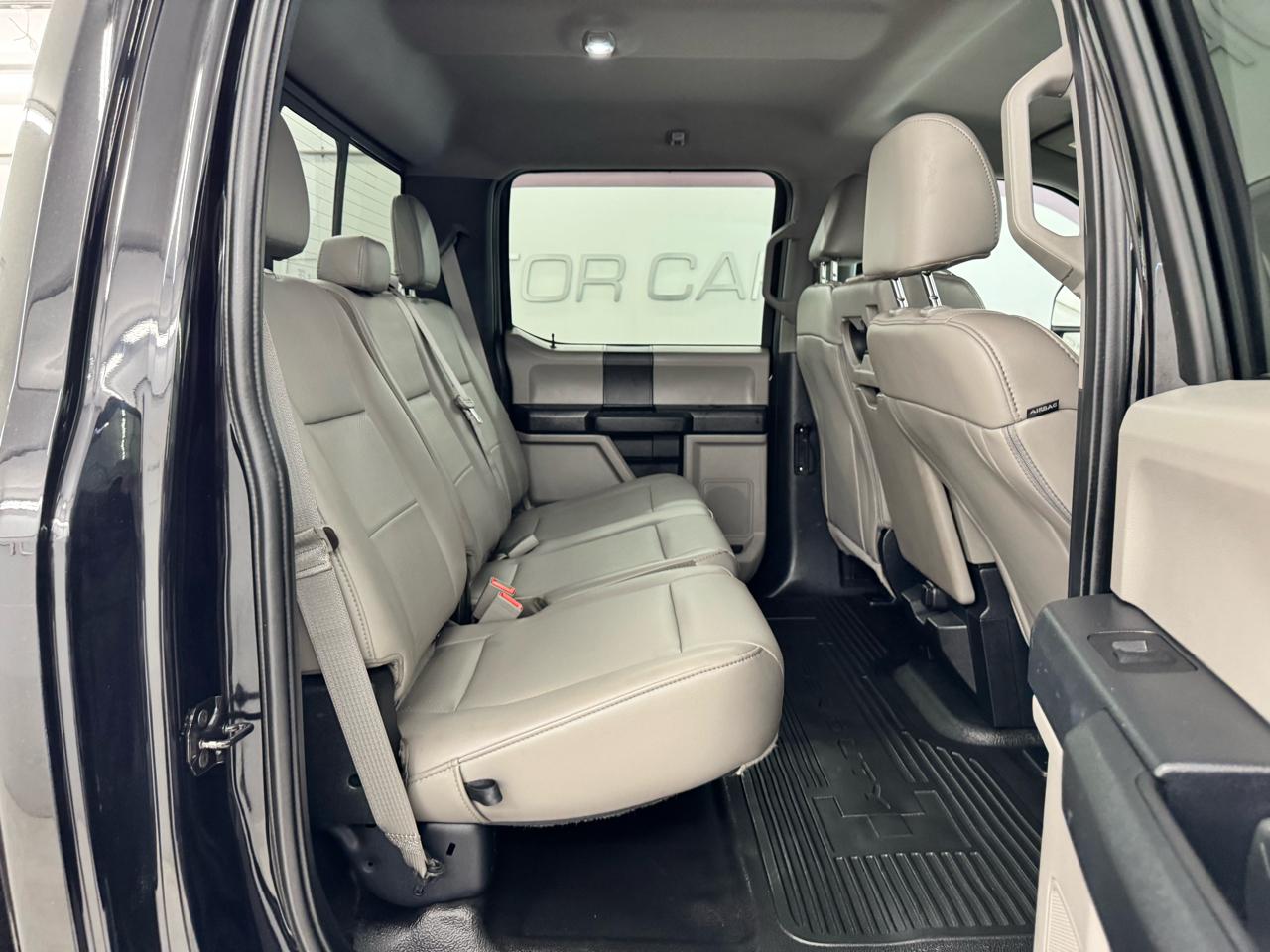 Ford Super Duty F-450 DRW King Ranch 4WD Crew Cab 8' Box 2019