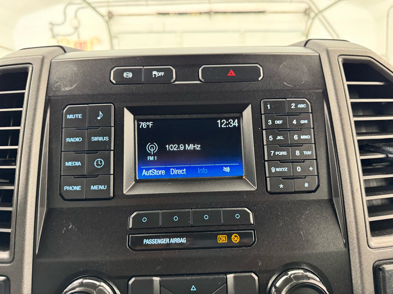 Ford Super Duty F-450 DRW King Ranch 4WD Crew Cab 8' Box 2019
