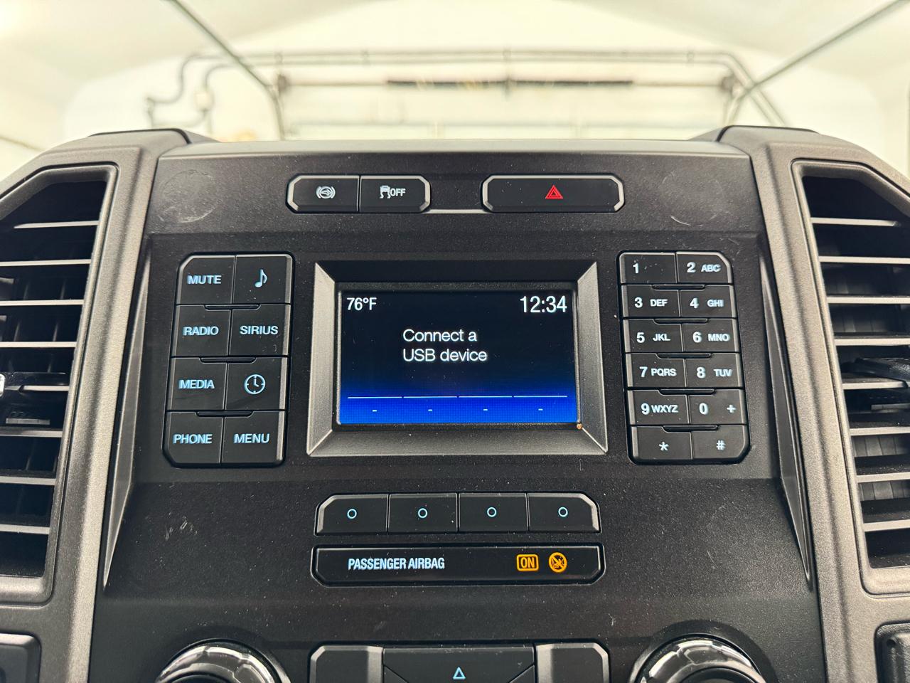 Ford Super Duty F-450 DRW King Ranch 4WD Crew Cab 8' Box 2019