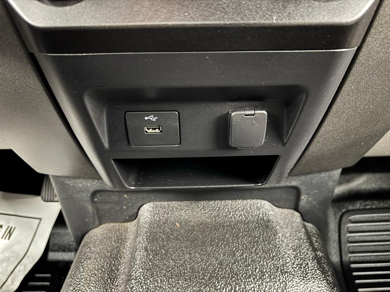 Ford Super Duty F-450 DRW King Ranch 4WD Crew Cab 8' Box 2019