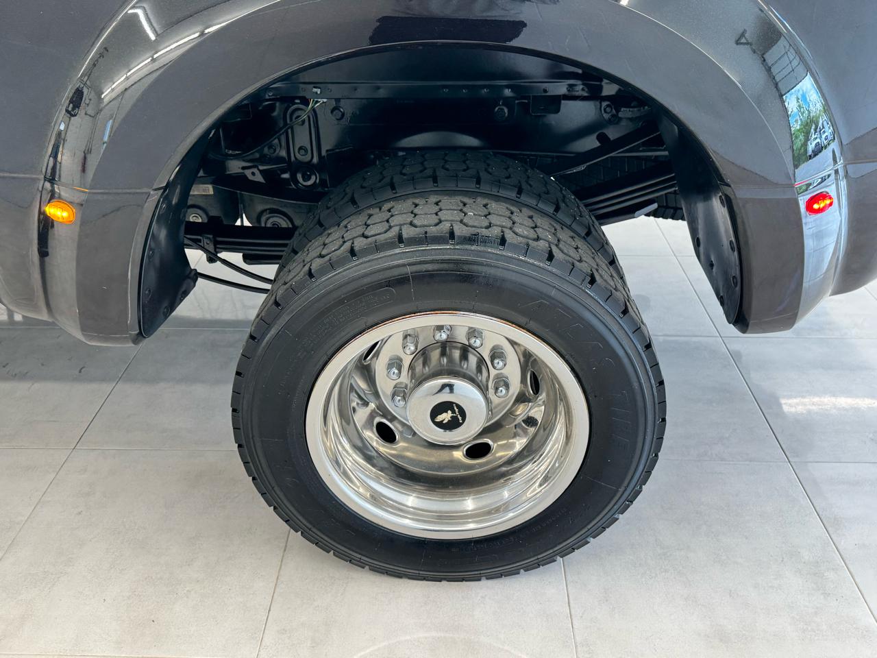 Ford Super Duty F-450 DRW King Ranch 4WD Crew Cab 8' Box 2019