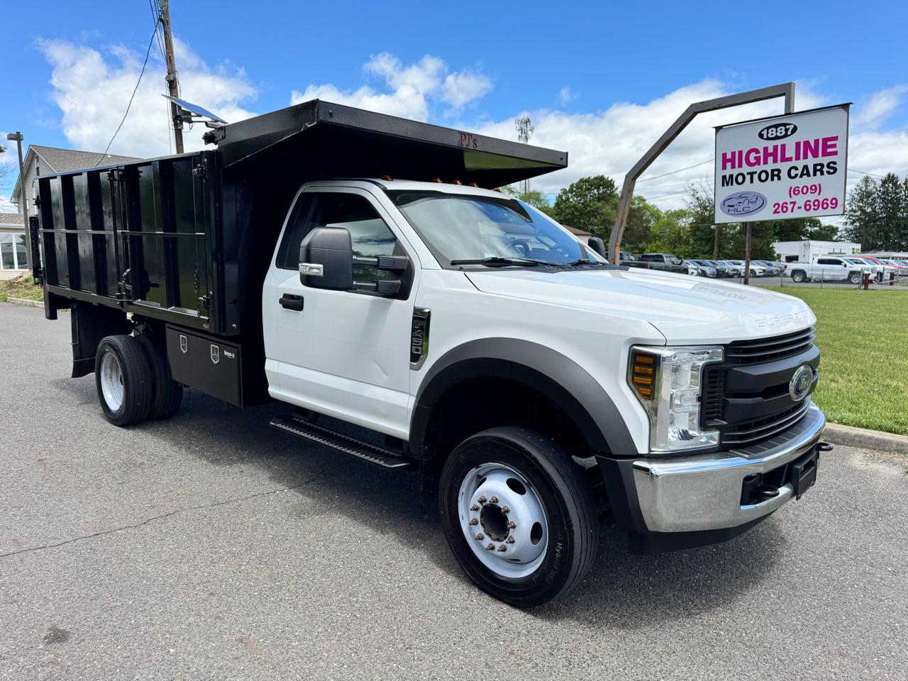 Ford Super Duty F-450 DRW XLT 2WD Reg Cab 145" WB 60" CA 2019