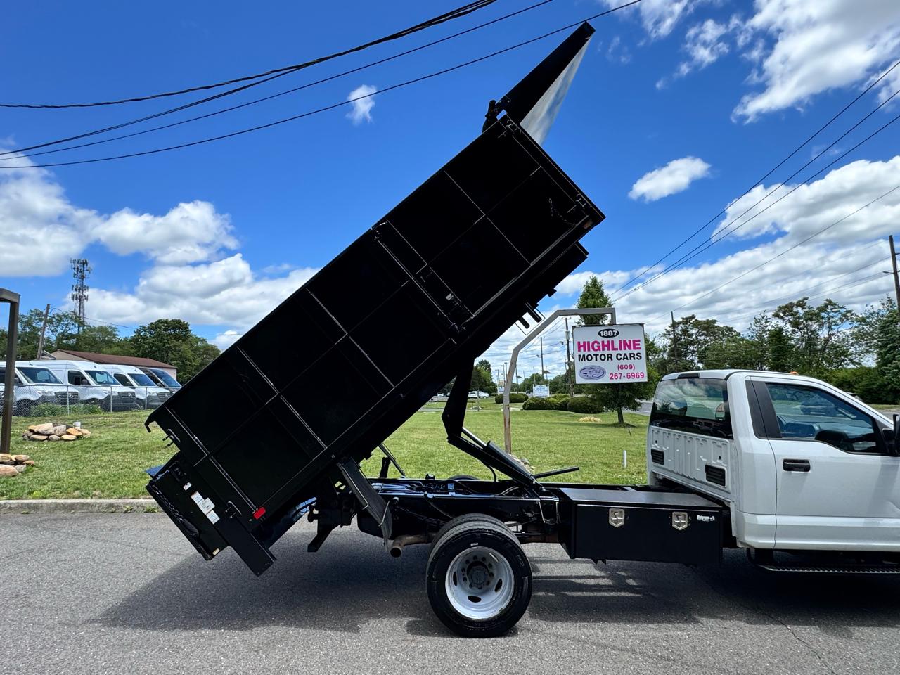 Ford Super Duty F-450 DRW XLT 2WD Reg Cab 145" WB 60" CA 2019