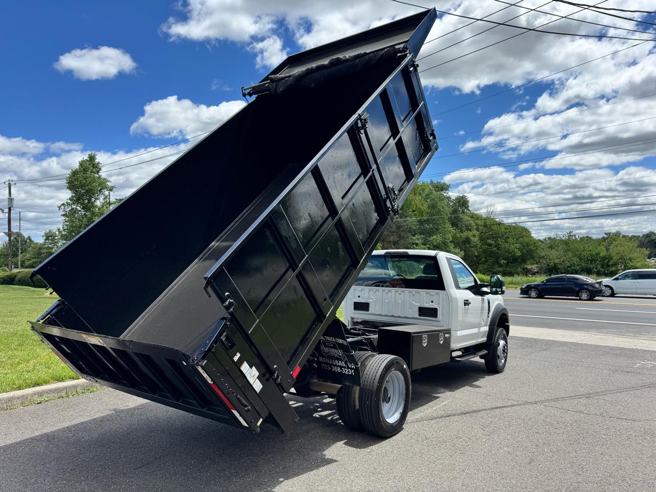 Ford Super Duty F-450 DRW XLT 2WD Reg Cab 145" WB 60" CA 2019