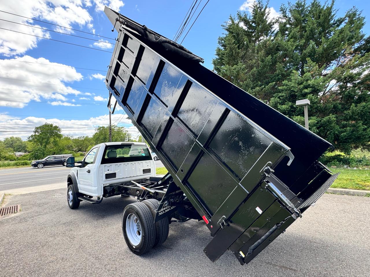 Ford Super Duty F-450 DRW XLT 2WD Reg Cab 145" WB 60" CA 2019