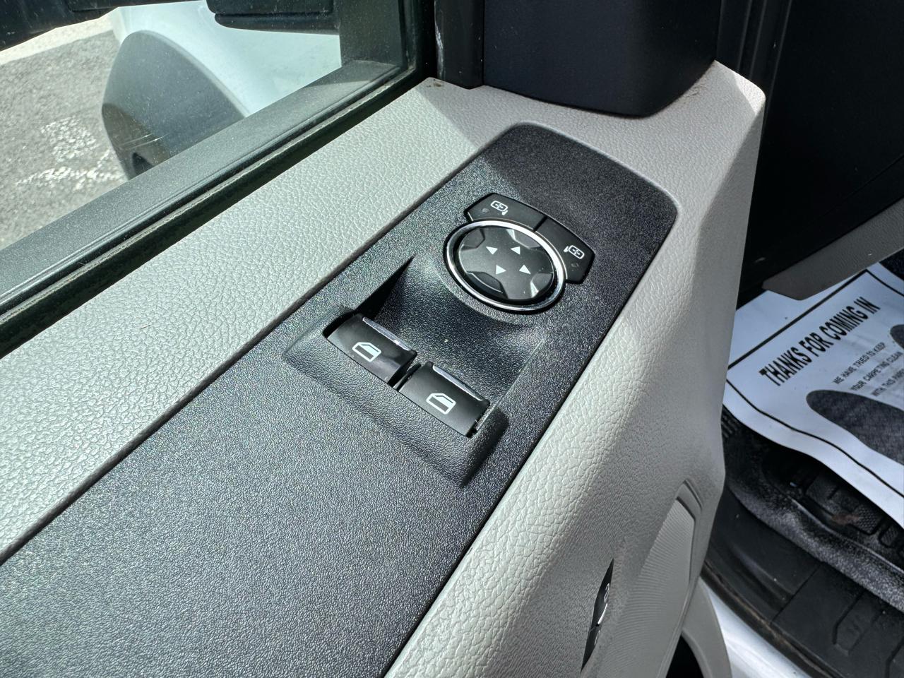 Ford Super Duty F-450 DRW XLT 2WD Reg Cab 145" WB 60" CA 2019