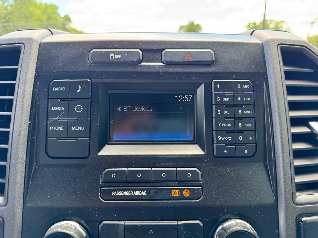 Ford Super Duty F-450 DRW XLT 2WD Reg Cab 145" WB 60" CA 2019