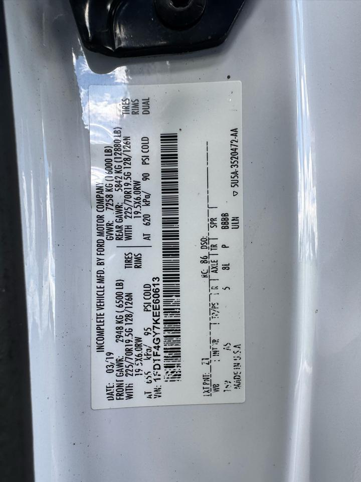 Ford Super Duty F-450 DRW XLT 2WD Reg Cab 145" WB 60" CA 2019
