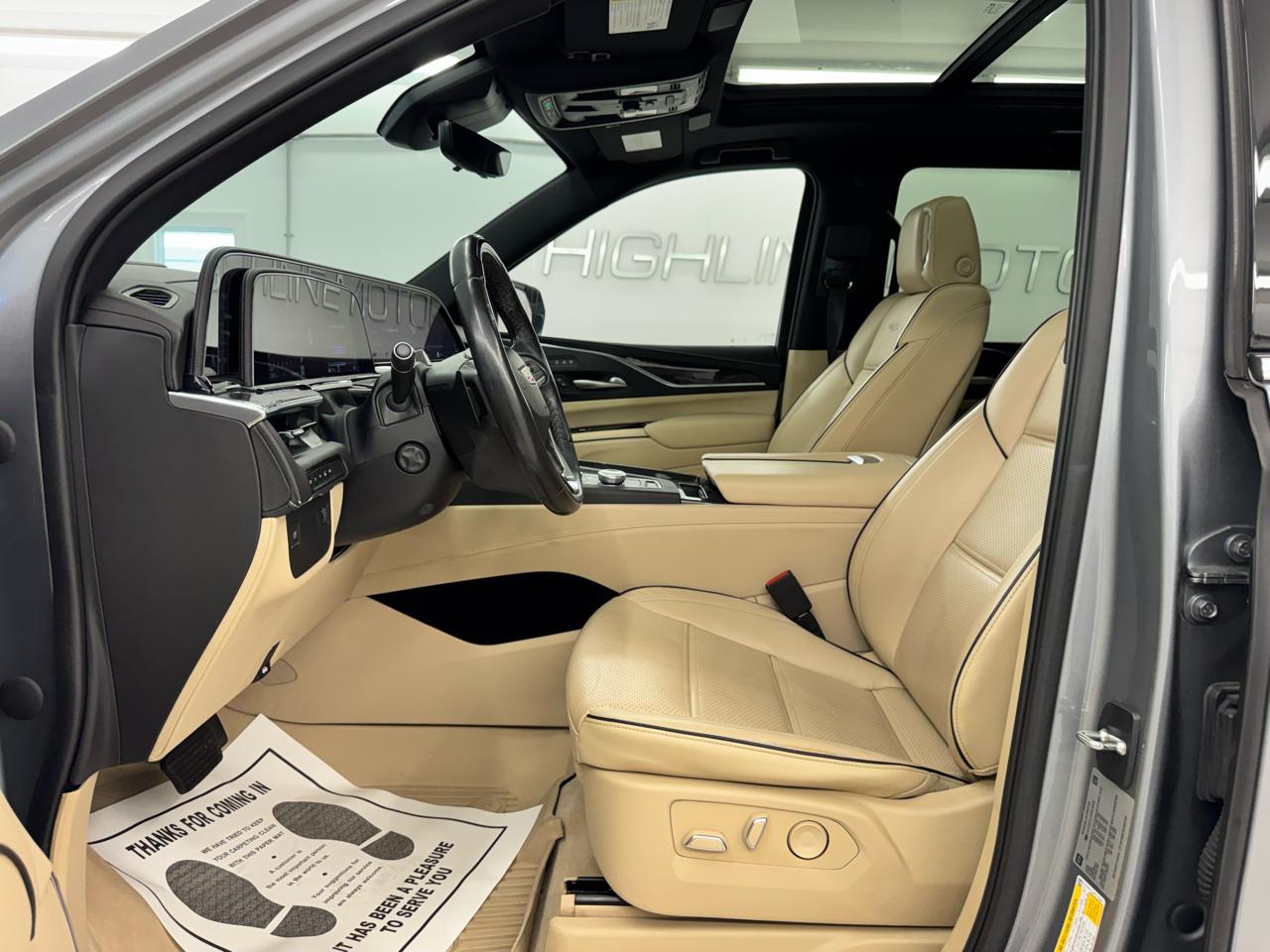 Cadillac Escalade ESV 4WD 4dr Premium Luxury 2023