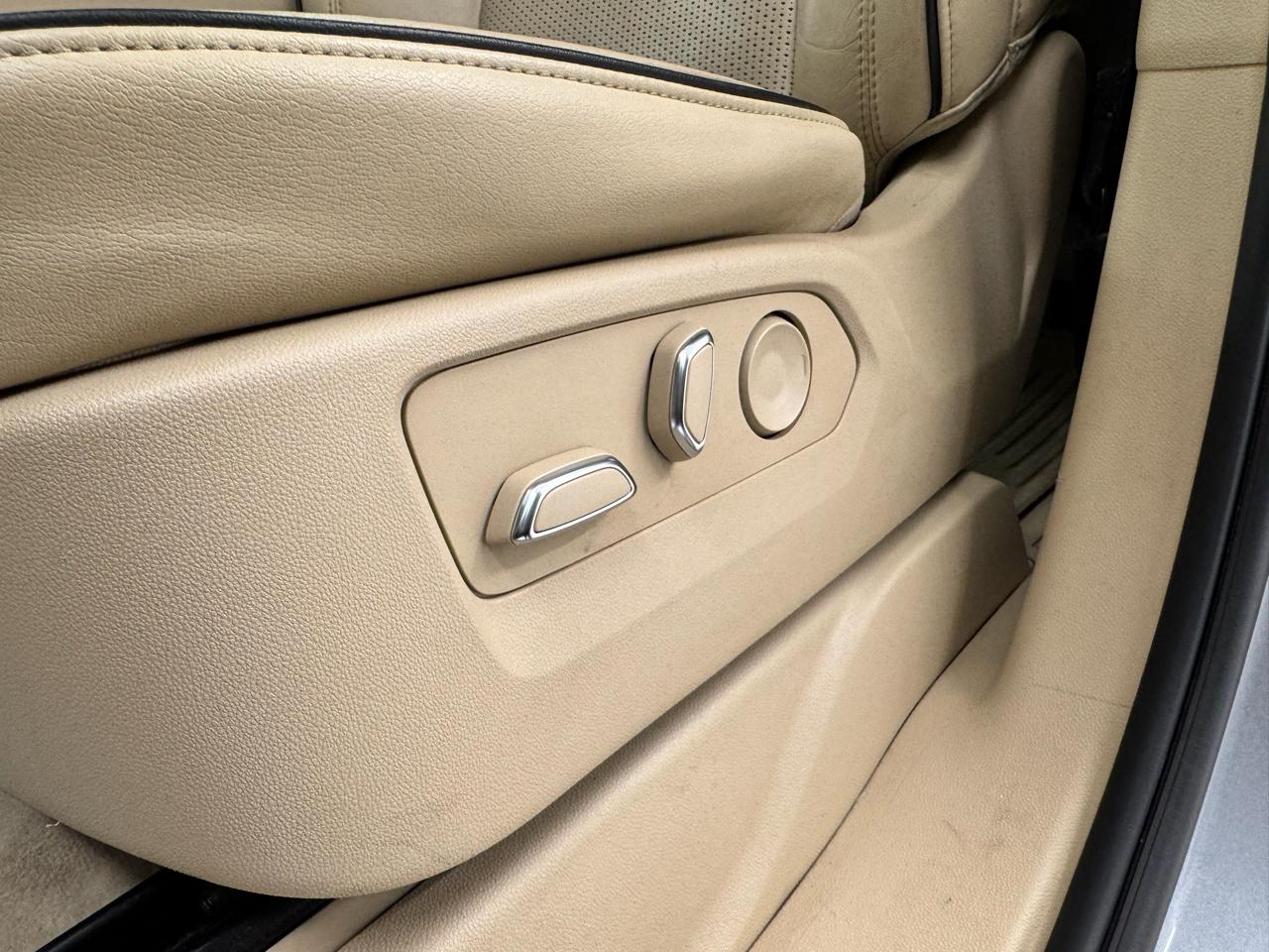 Cadillac Escalade ESV 4WD 4dr Premium Luxury 2023