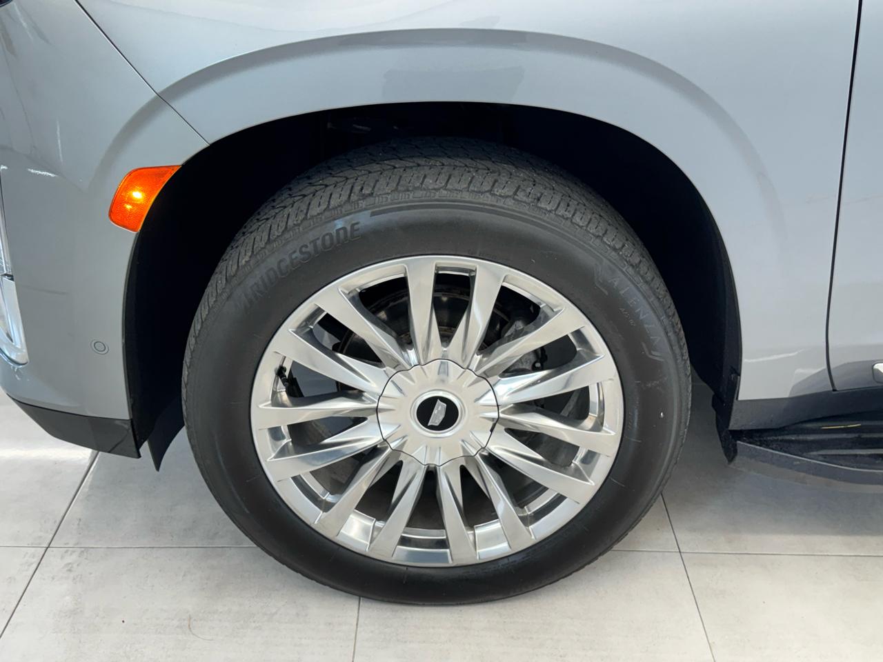 Cadillac Escalade ESV 4WD 4dr Premium Luxury 2023