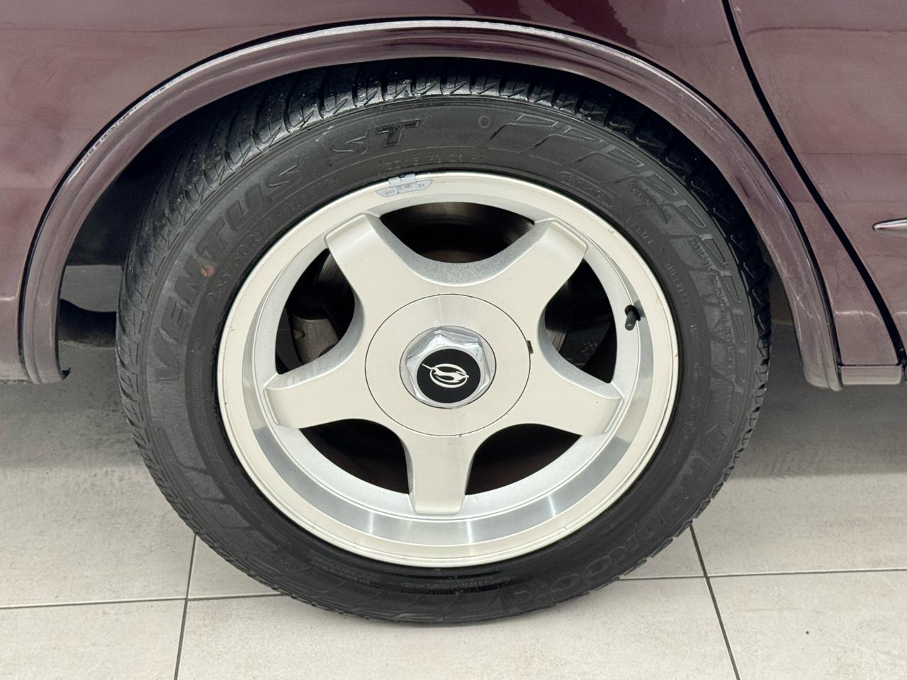 Chevrolet Caprice Classic/Impala SS/Caprice Police/Taxi Pkgs 4dr Sdn 1SA Special Value Pkg 1996