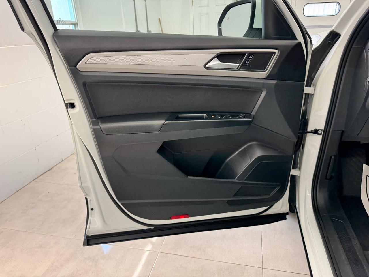 Volkswagen Atlas Cross Sport 2.0T S 4MOTION 2020