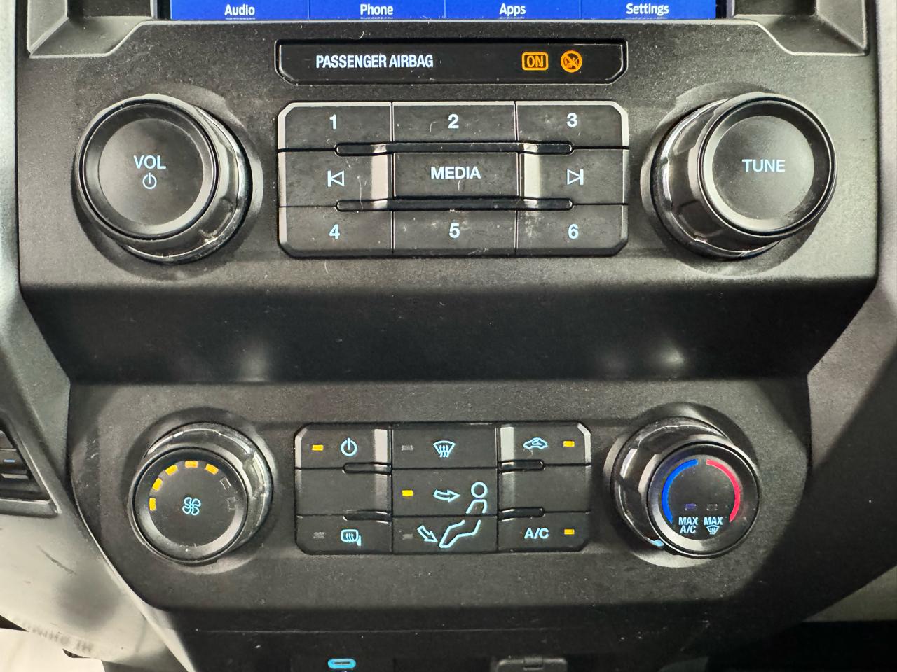 Ford Super Duty F-250 SRW King Ranch 4WD Crew Cab 8' Box 2021