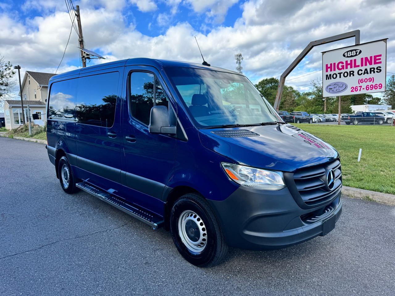 Mercedes-Benz Sprinter Van 2500 Standard Roof I4 Diesel HO 144" RWD 2024