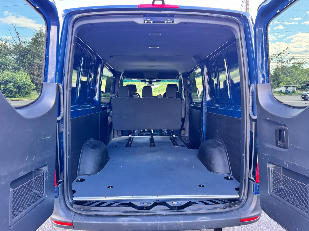 Mercedes-Benz Sprinter Van 2500 Standard Roof I4 Diesel HO 144" RWD 2024