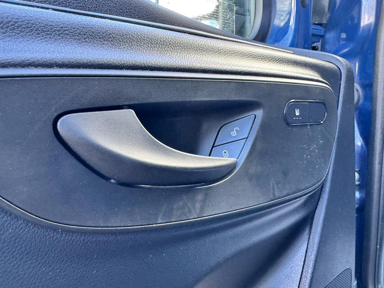 Mercedes-Benz Sprinter Van 2500 Standard Roof I4 Diesel HO 144" RWD 2024