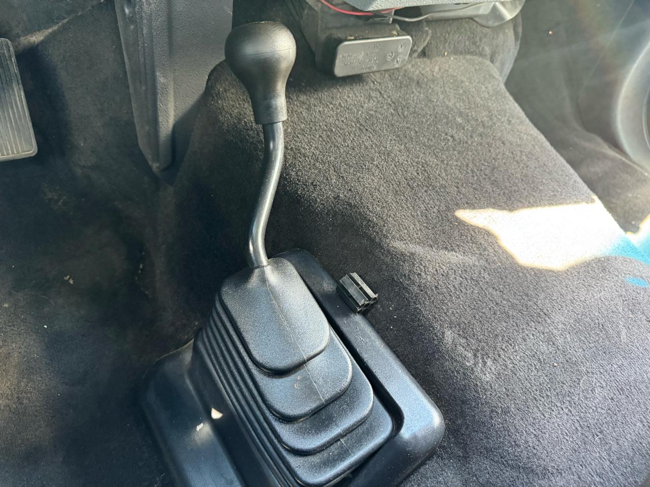 Ford Super Duty F-550 DRW 4WD Reg Cab 141" WB 60" CA XLT 2011